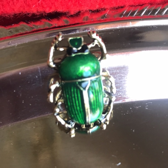 NWT Green metallic enamel scarab brooch/pin in goldtone, for scarf, hat, coat OS - Picture 11 of 12